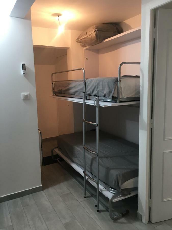 Appartement Les Mimosas Bord De Mer, Des Plages, Du Port Et De Toutes Commodités