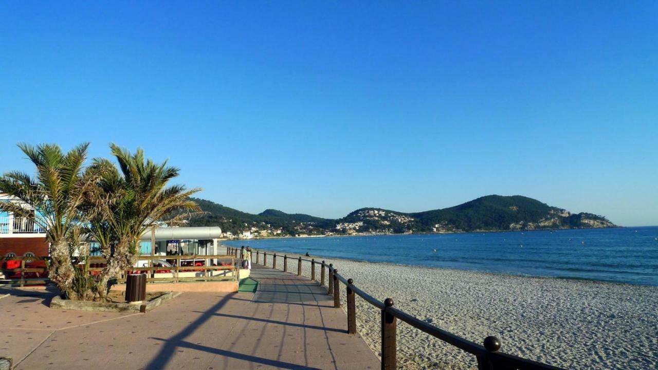 Les Mimosas Bord De Mer, Des Plages, Du Port Et De Toutes Commodites Appartement Saint-Cyr-sur-Mer